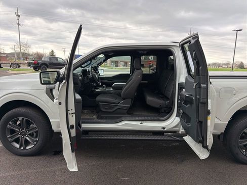 Used 2023 Ford F150 XLT w/ Equipment Group 302A High image 9