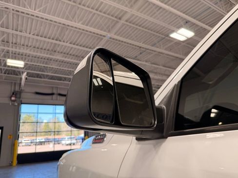 Used 2020 RAM 3500 Tradesman w/ Chrome Appearance Group image 14