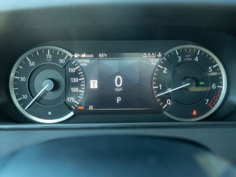 Used 2023 Land Rover Range Rover Velar R-Dynamic S image 14