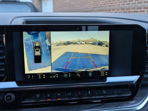 Used 2024 Chevrolet Silverado 2500 LTZ w/ LTZ Plus Package image 28