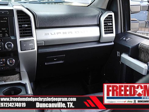 Used 2019 Ford F250 Lariat w/ Lariat Ultimate Package AWD/4WD image 39