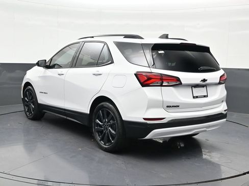 Used 2023 Chevrolet Equinox RS FWD image 3