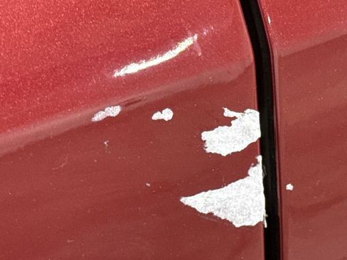 Used 2015 Chrysler Town & Country Touring image 30