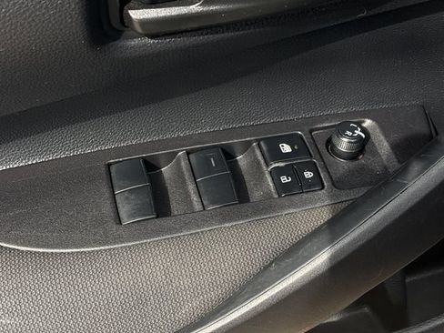 Used 2025 Toyota Corolla LE FWD image 13