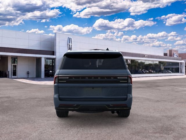 New 2026 Lincoln Navigator Reserve AWD/4WD image 5