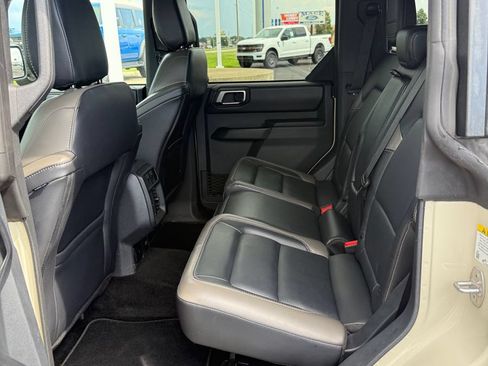 Used 2025 Ford Bronco Outer Banks AWD/4WD image 11