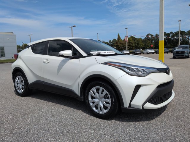 Used 2020 Toyota C-HR LE FWD image 3