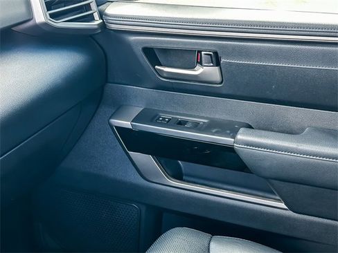 Used 2024 Toyota Tundra Limited image 23