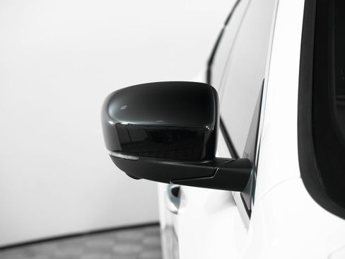 New 2024 Maserati Levante GT Ultima image 17