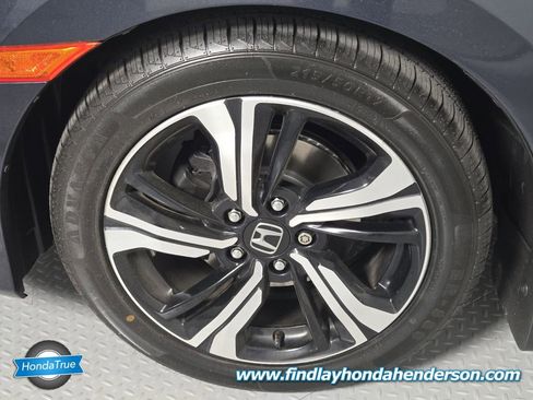 Certified 2018 Honda Civic Touring image 9
