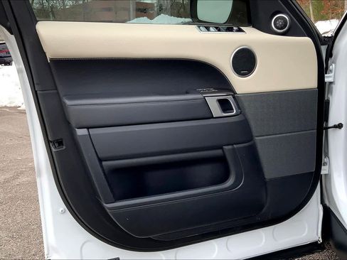 Used 2022 Land Rover Range Rover Sport HSE Silver Edition image 21