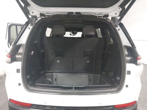 Used 2024 Jeep Grand Cherokee L Laredo image 13