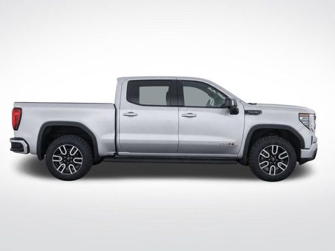 Used 2022 GMC Sierra 1500 AT4 w/ AT4 Premium Package AWD/4WD image 9