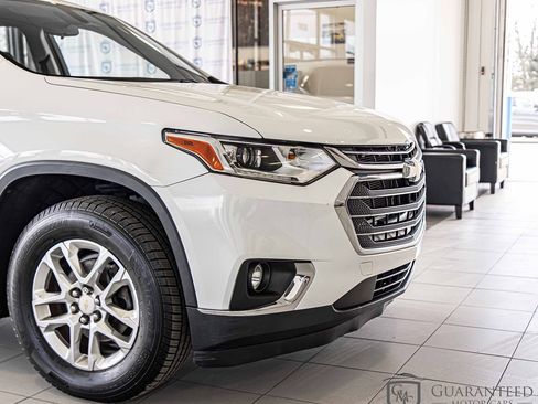 Used 2020 Chevrolet Traverse LT image 4