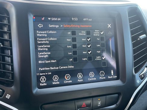 Used 2022 Jeep Cherokee Latitude w/ Sun & Sound Group AWD/4WD image 12