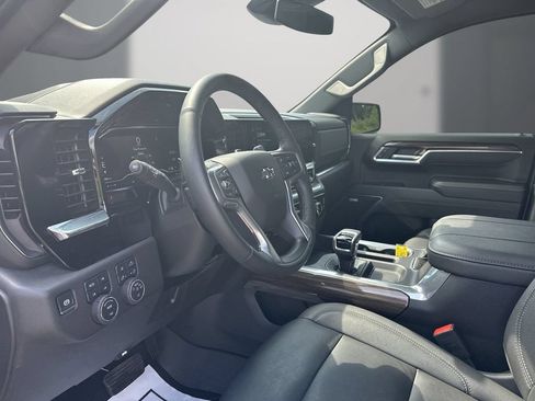Used 2025 Chevrolet Silverado 1500 RST w/ RST All Star Premium Package AWD/4WD image 13