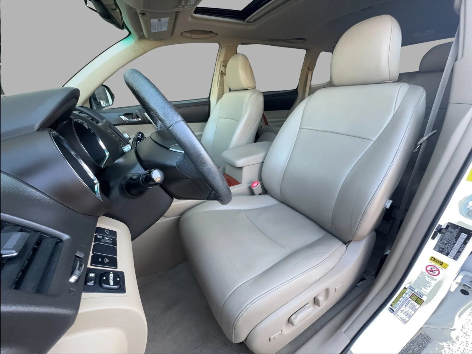 Used 2010 Toyota Highlander Limited w/ Extra Value Pkg 8 FWD image 18