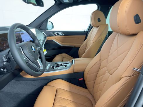New 2026 BMW X5 sDrive40i w/ Parking Assistance Package image 5