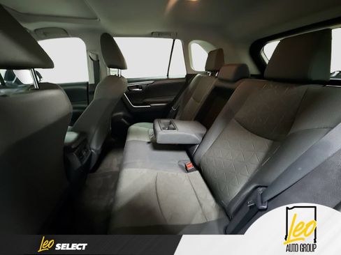 Used 2021 Toyota RAV4 XLE w/ Convenience Package AWD/4WD image 26