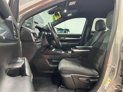 Certified 2025 GMC Terrain Elevation image 12