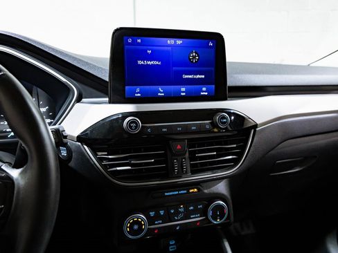 Used 2022 Ford Escape SE w/ Cold Weather Package image 14