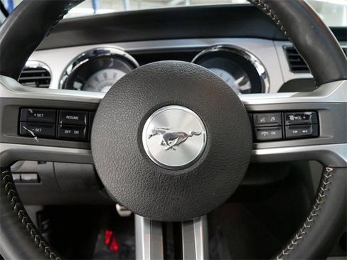 Used 2010 Ford Mustang GT image 17