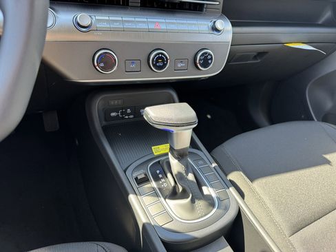 Certified 2026 Hyundai Kona SE image 21