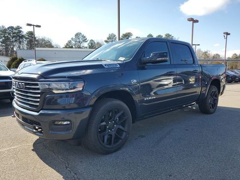 New 2026 RAM 1500 Laramie AWD/4WD image 3
