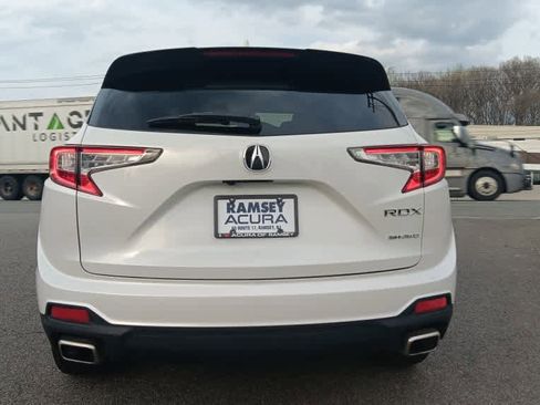 Used 2025 Acura RDX SH-AWD image 4