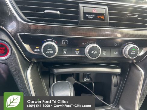 Used 2018 Honda Accord Sport image 11