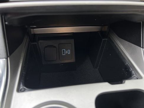 Used 2021 Ford Explorer Limited w/ Equipment Group 301A RWD image 42