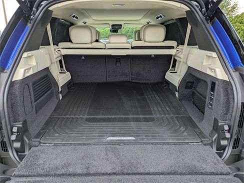 New 2025 Land Rover Range Rover Long Wheelbase Autobiography image 16