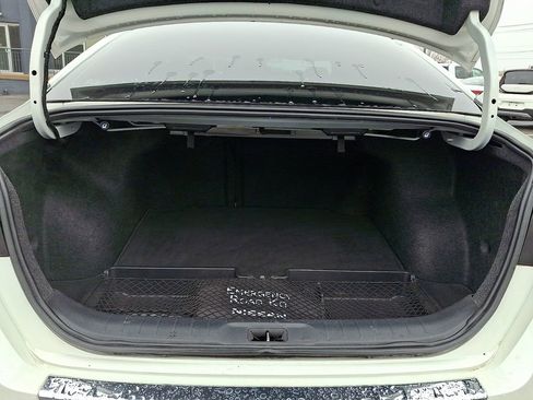 Used 2020 Nissan Altima 2.5 SR w/ Premium Package image 28