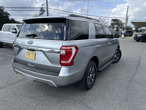 Certified 2021 Ford Expedition XLT image 7