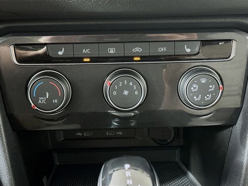 Used 2022 Volkswagen Tiguan S FWD image 23