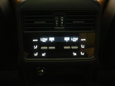 Certified 2026 Porsche Cayenne S AWD/4WD image 22