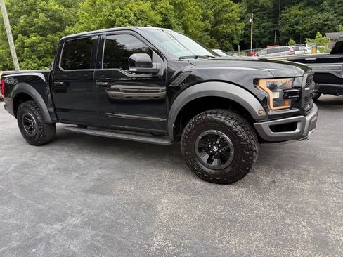 Used 2017 Ford F150 Raptor w/ Equipment Group 802A Luxury AWD/4WD image 24