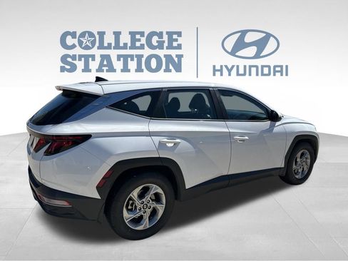 Used 2023 Hyundai Tucson SE image 6