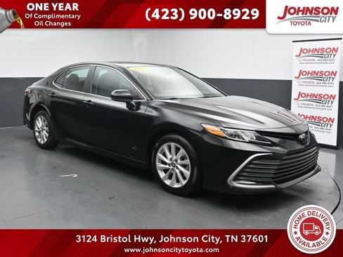 Used 2023 Toyota Camry LE FWD image 1