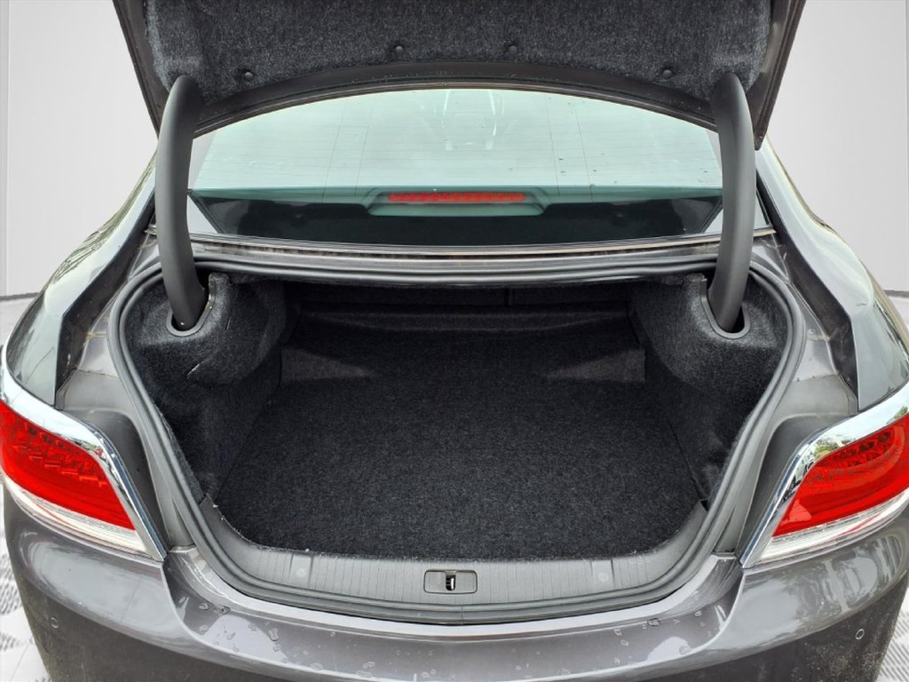Used 2013 Buick LaCrosse Leather FWD image 8