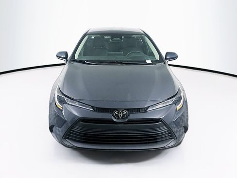 Used 2024 Toyota Corolla LE FWD image 2