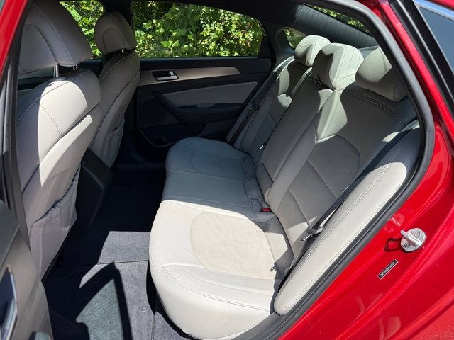 Used 2017 Hyundai Sonata Sport 2.0T FWD image 14