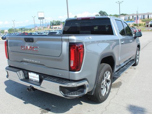 Used 2024 GMC Sierra 1500 SLT w/ SLT Premium Plus Package AWD/4WD image 8