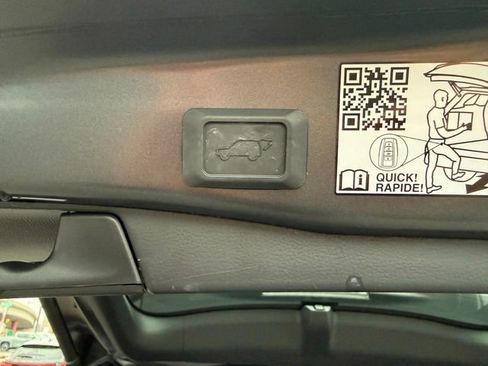 Used 2022 Toyota RAV4 Limited image 33