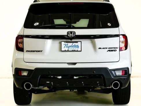 Used 2025 Honda Passport Black Edition image 8