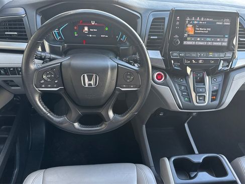 Used 2023 Honda Odyssey EX-L image 13