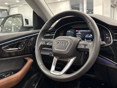Used 2023 Audi Q8 Premium Plus w/ Premium Plus Package image 21