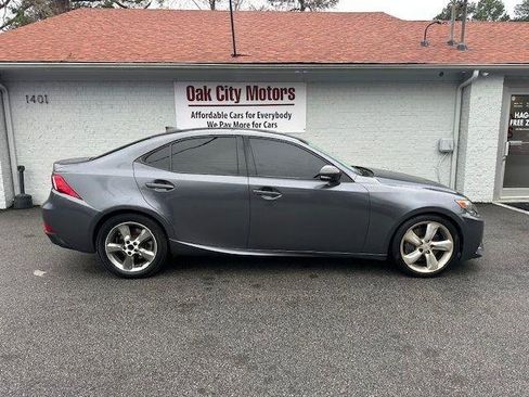 Used 2016 Lexus IS 200t 200t w/ Premium Package image 4