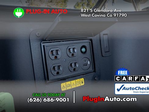 Used 2023 Ford F150 Lightning XLT image 12