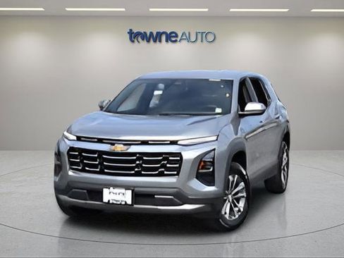 Used 2026 Chevrolet Equinox LT AWD/4WD image 9